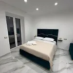 Familia 4* Napoli