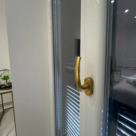 Familia 4*